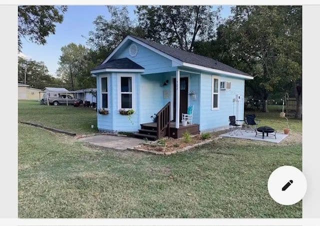 Country Tiny Home For Sale in East Texas
