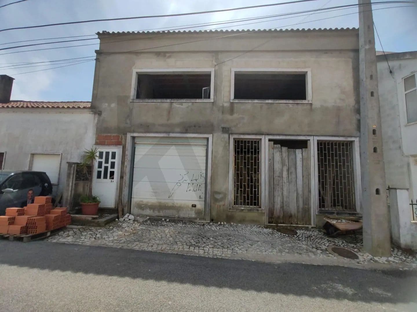 270 Acres of Land for Sale in Casal de Cambra, Sintra - land for sale