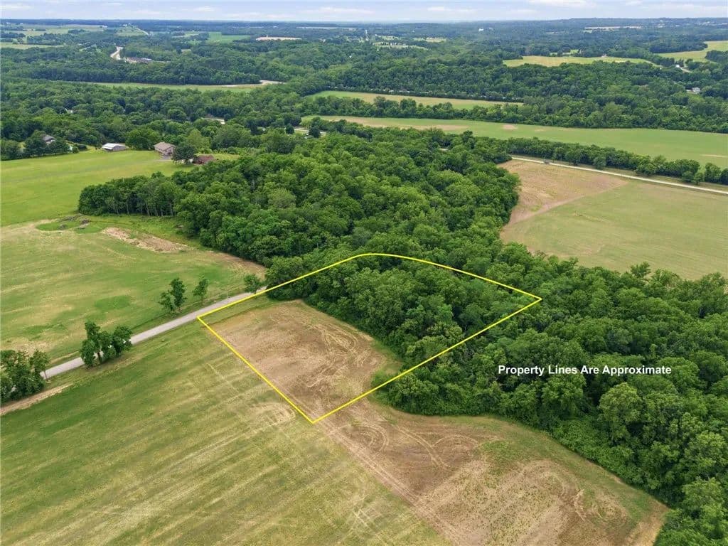 3.08 Acres of Land for Sale in Waynesville, OH - Waynesville, Ohio, 45068