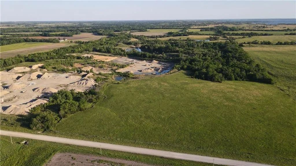 Property from 1673 17th Road - KW - Waverly, Kansas, 66871