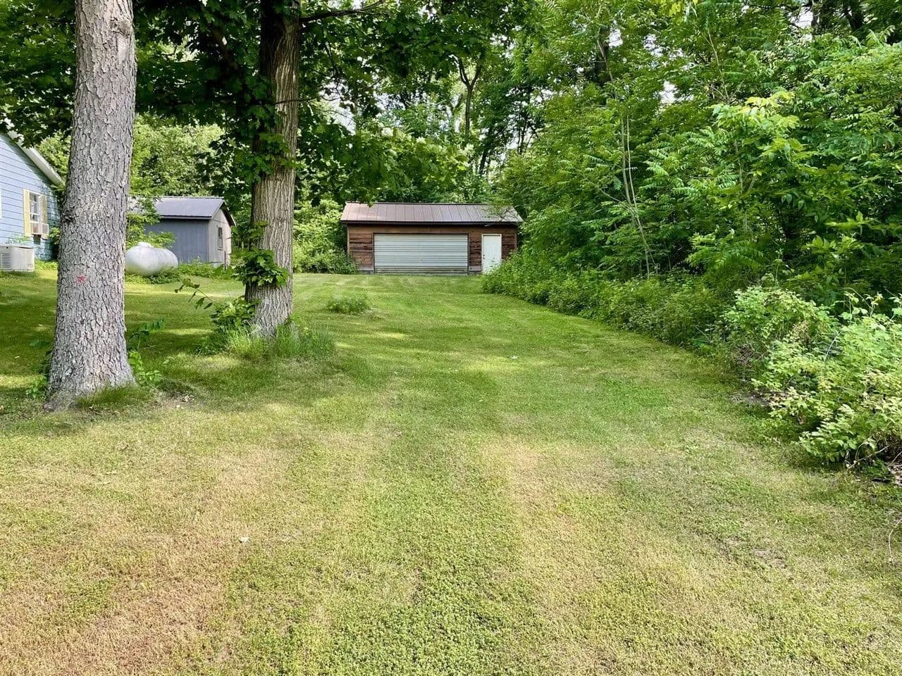 Property from 21632 N Everson - KW - Sturgis, Michigan, 49091