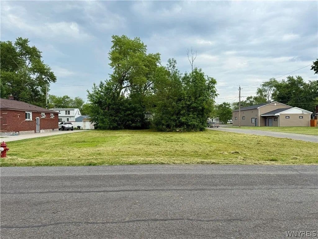 Lots & Land-Other in Grand Island - Grand Island, New York, 14072