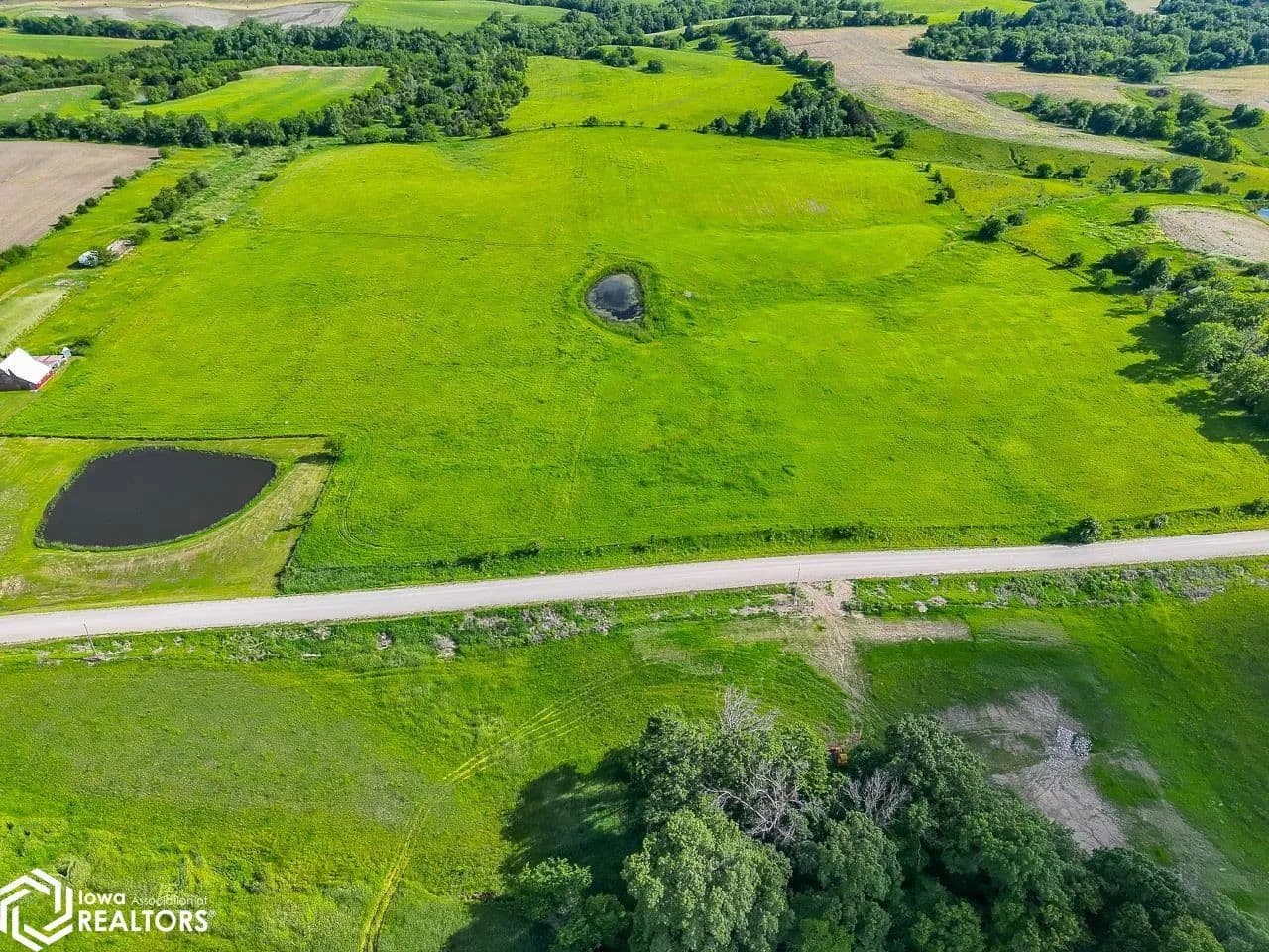 32 Acres of Land for Sale in Promise City, Iowa - Promise City, Iowa, 52583