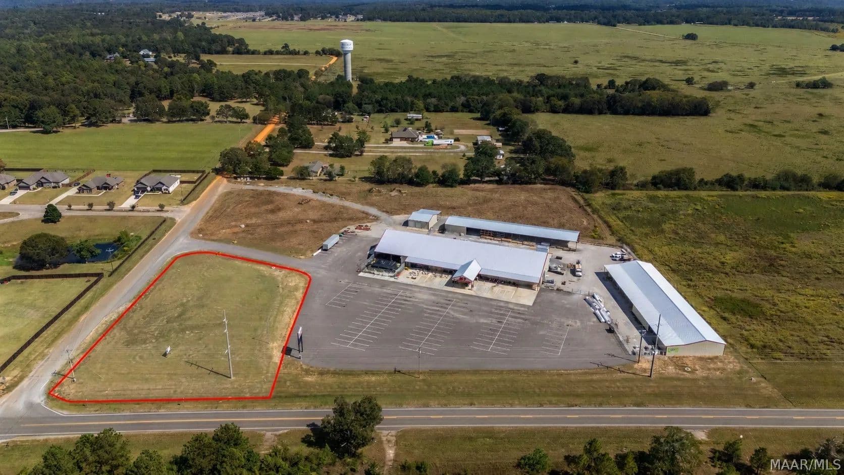 1.4 Acres of Land for Sale in Deatsville, Alabama - Deatsville, Alabama, 36022
