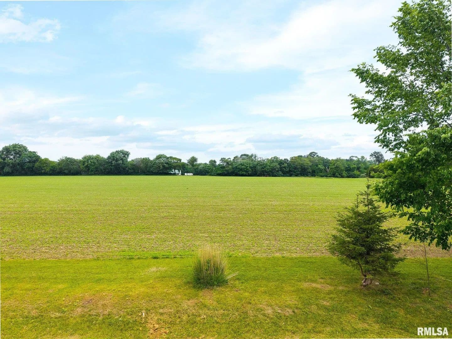 1.98 Acres of Land for Sale in Hanna City, Illinois - Hanna City, Illinois, 61536