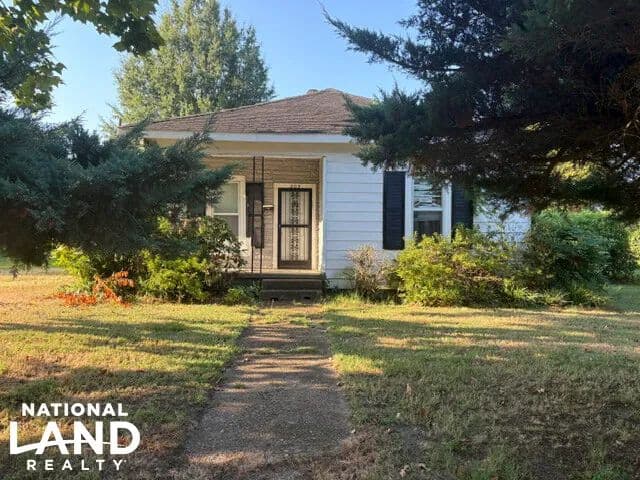 Investment, Family, Farm Home - Trumann, Arkansas, 72472