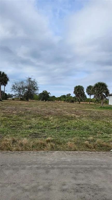 Vacant Land in Rotonda West - Florida, 33947