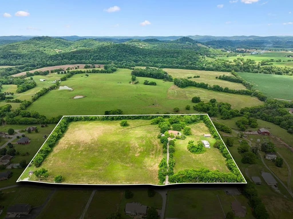 Property from 20 Riverbend Ln - KW - Carthage, Tennessee, 37030