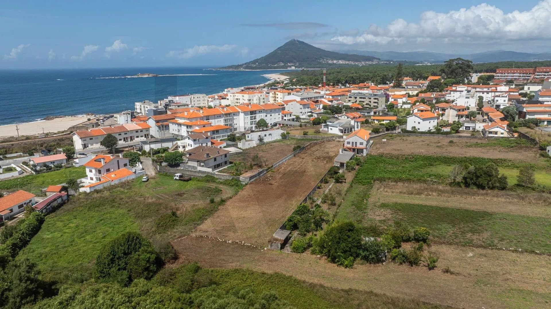2154 Acres of Land for Sale in Moledo e Cristelo, Caminha - land for sale