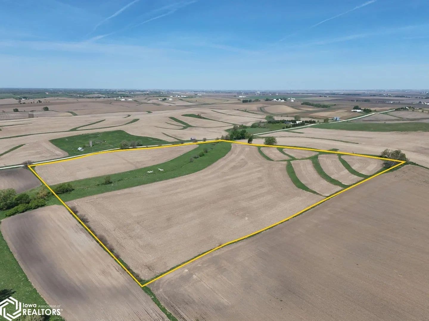 39 Acres of Land for Sale in Marengo, Iowa - Marengo, Iowa, 52301