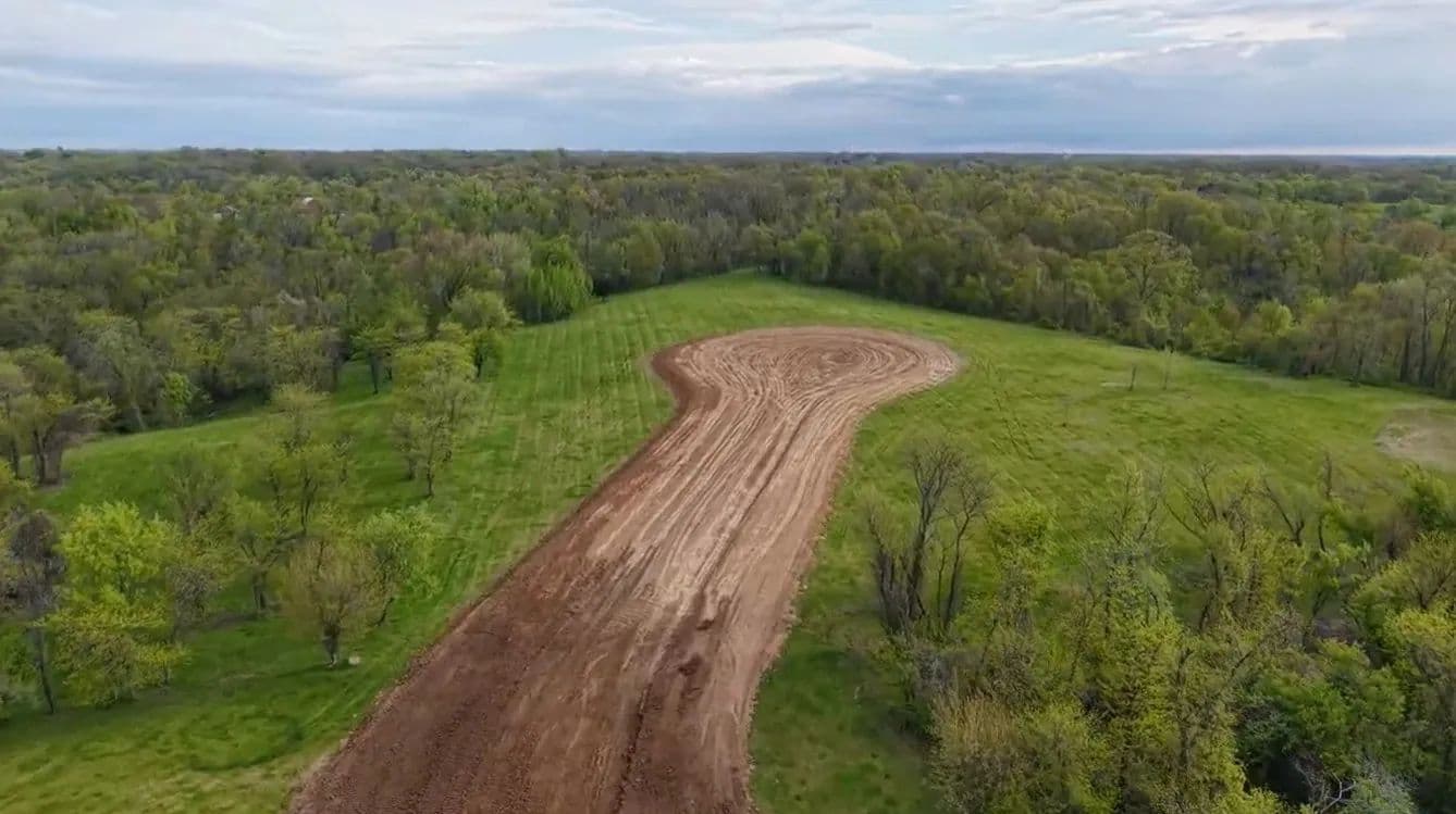 2.61 Acres of Land for Sale in Cedar Rapids, Iowa - Cedar Rapids, Iowa, 52403