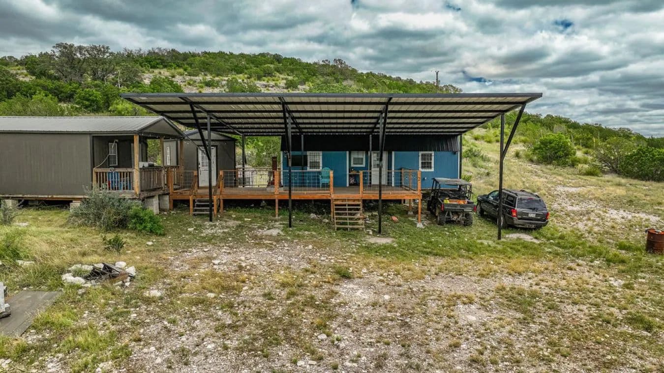 TURNKEY HUNTING PROPERTY - Rocksprings, Texas, 78880