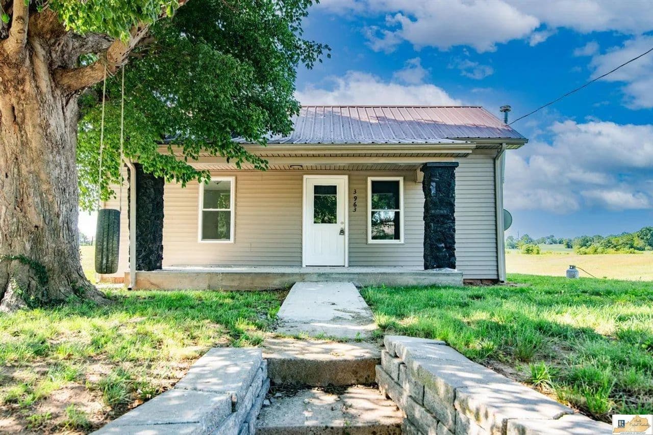 Property from 3963 Old Lexington Road - KW - Cave City, Kentucky, 42127