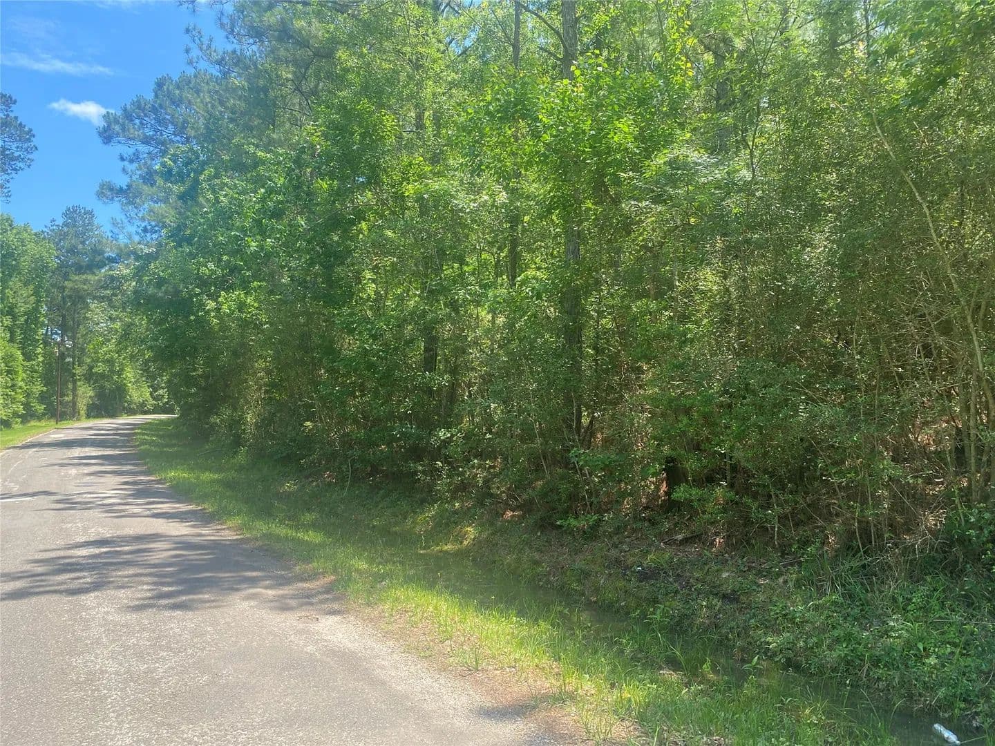 8 Acres of Land for Sale in Cleveland, Texas - Cleveland, Texas, 77327