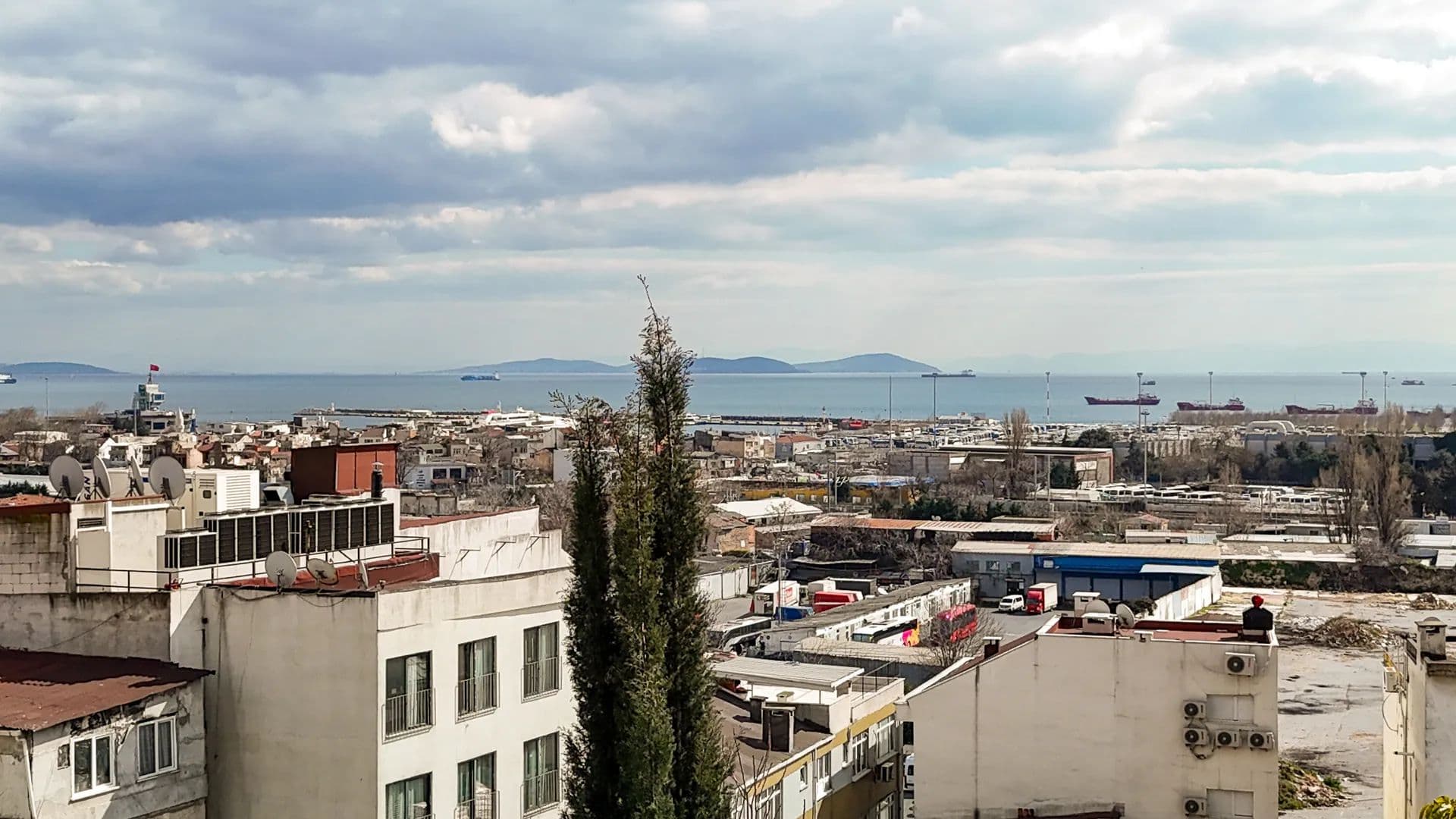 FATİH AKSARAY’DA DENİZ MANZARALI BAHÇELİ OTELE UYGUN 2 PARSEL - land for sale