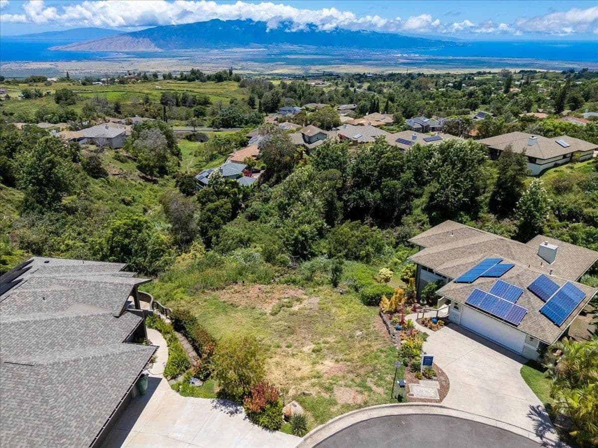 0.3 Acres of Land for Sale in Kula, Hawaii - land for sale