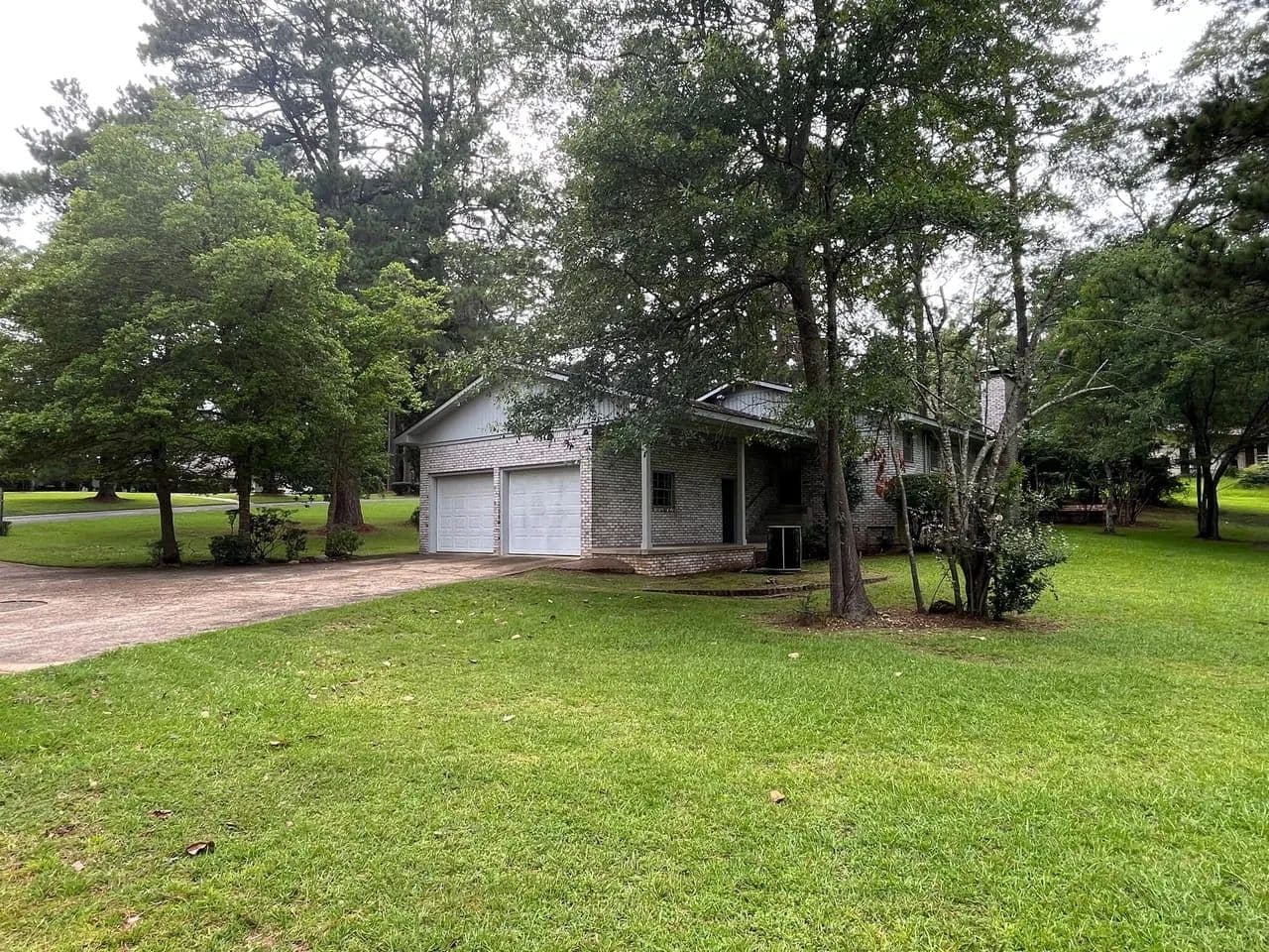917 Woodcrest - Camden, Arkansas, 71701