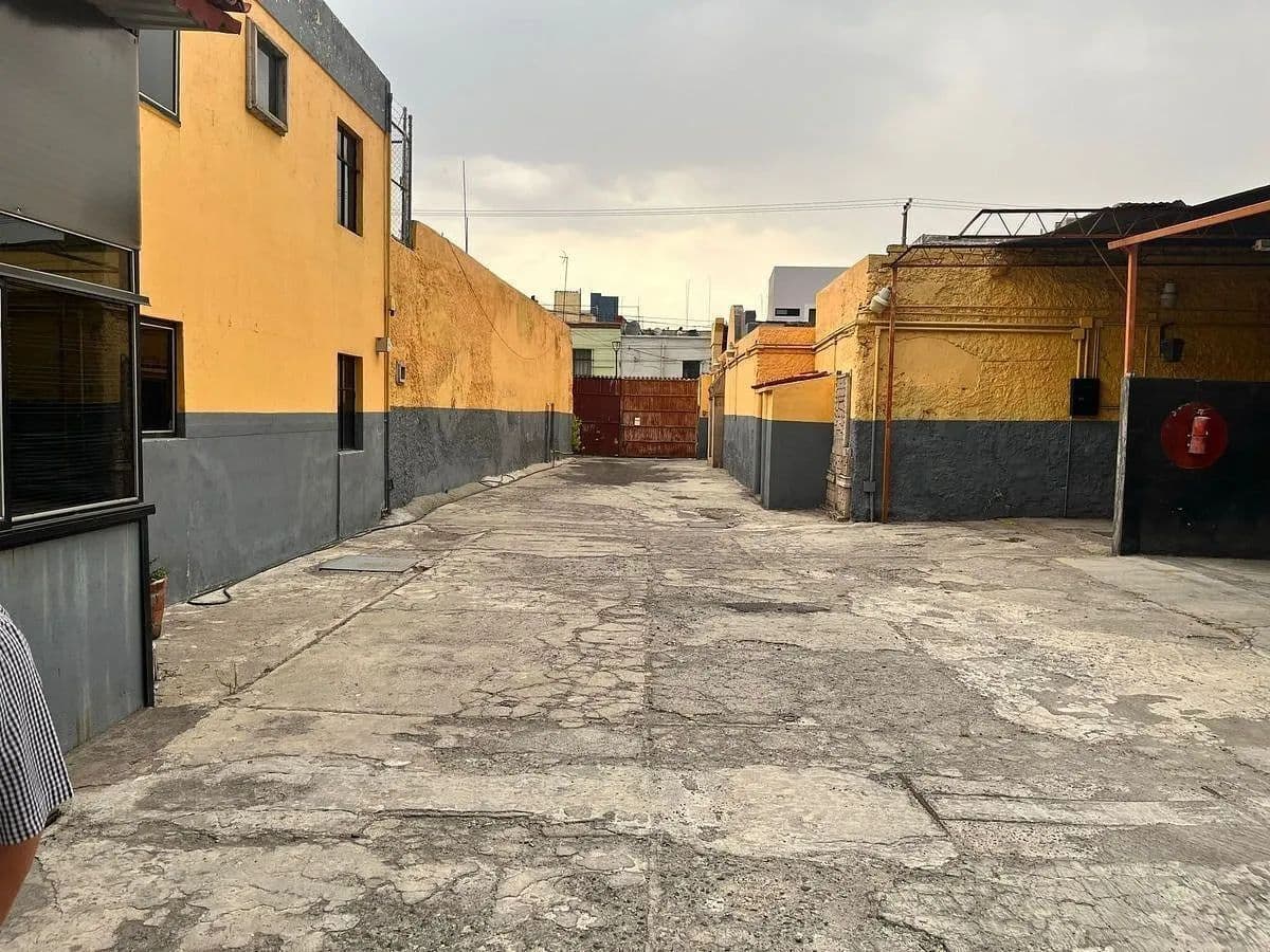 Terreno en Venta de Uso Mixto en Colonia Artesanos, Guadalajara Centro - land for sale