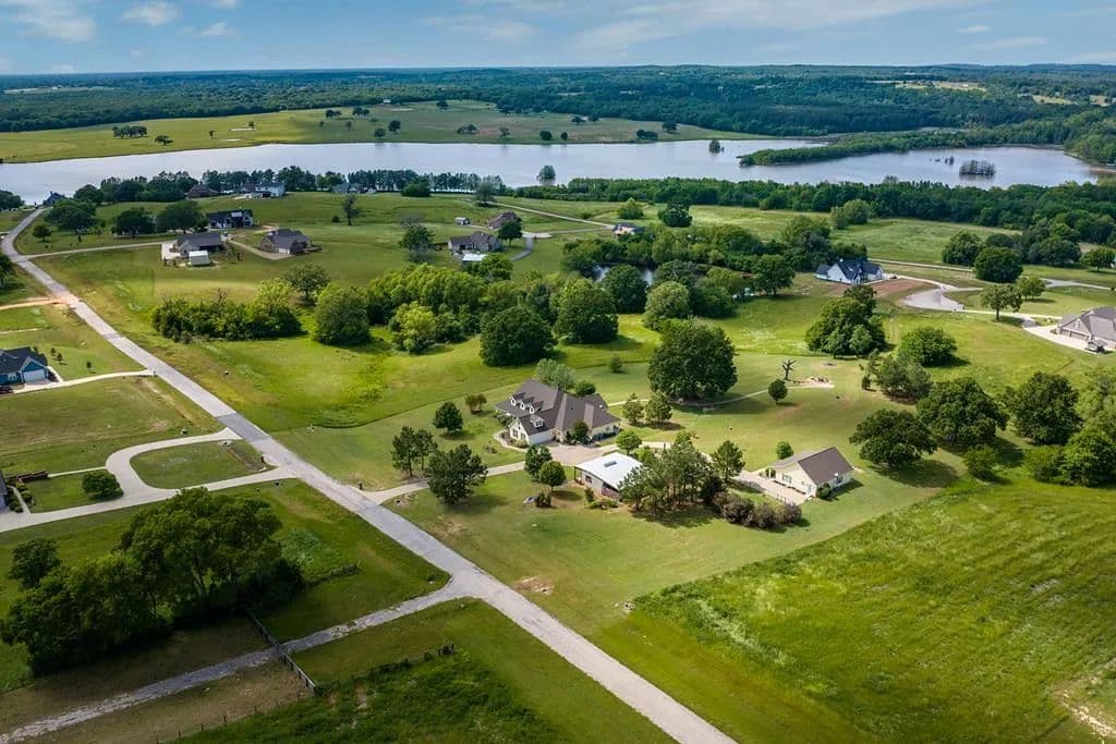 4.13 Acres of Land for Sale in Athens, TX - Athens, Texas, 75752