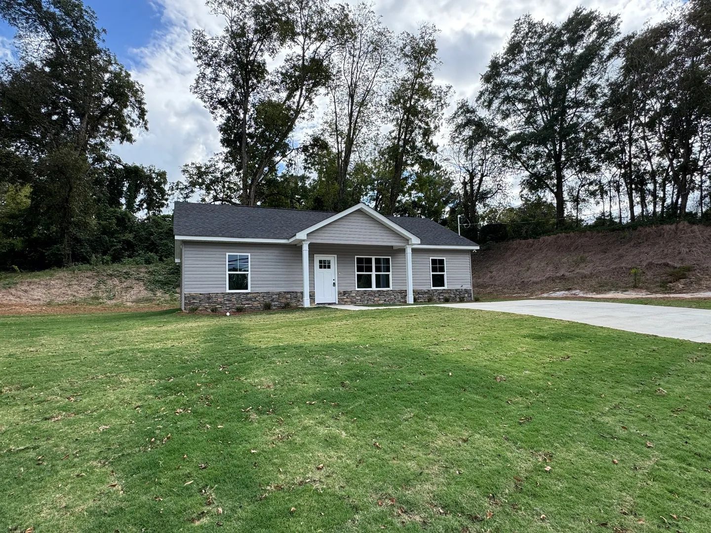 Brand-New Construction 813 Cherry Dr Lanett, AL