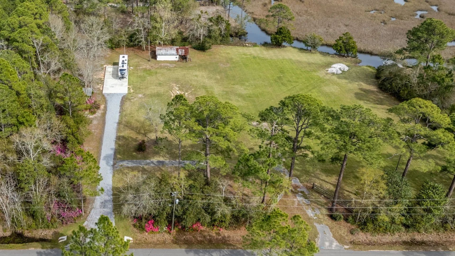 Vacant Land (0-10 Acres) in Milton - Milton, Florida, 32583