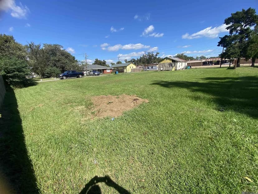 Lots & Land-Other in New Roads