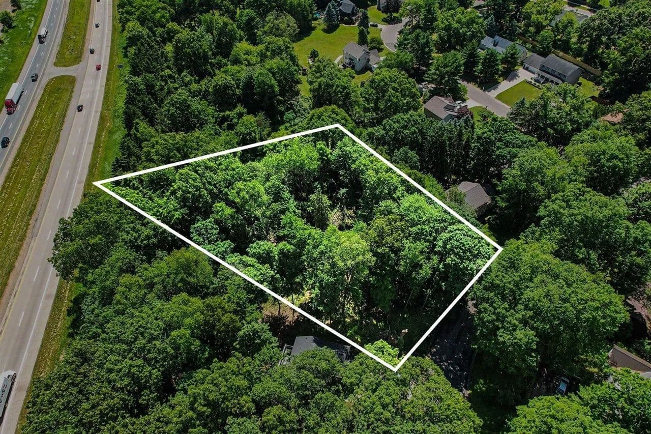 0.53 Acres of Land for Sale in Marshall, Michigan - Marshall, Michigan, 49068