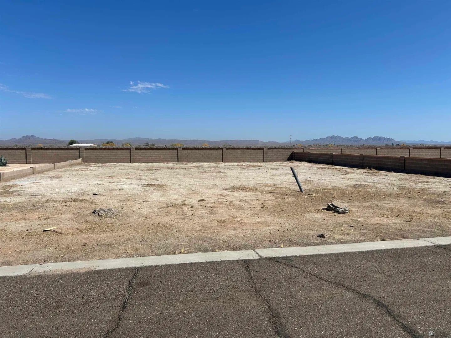 Property from 28202 Canal Ave - KW - Wellton, Arizona, 85356