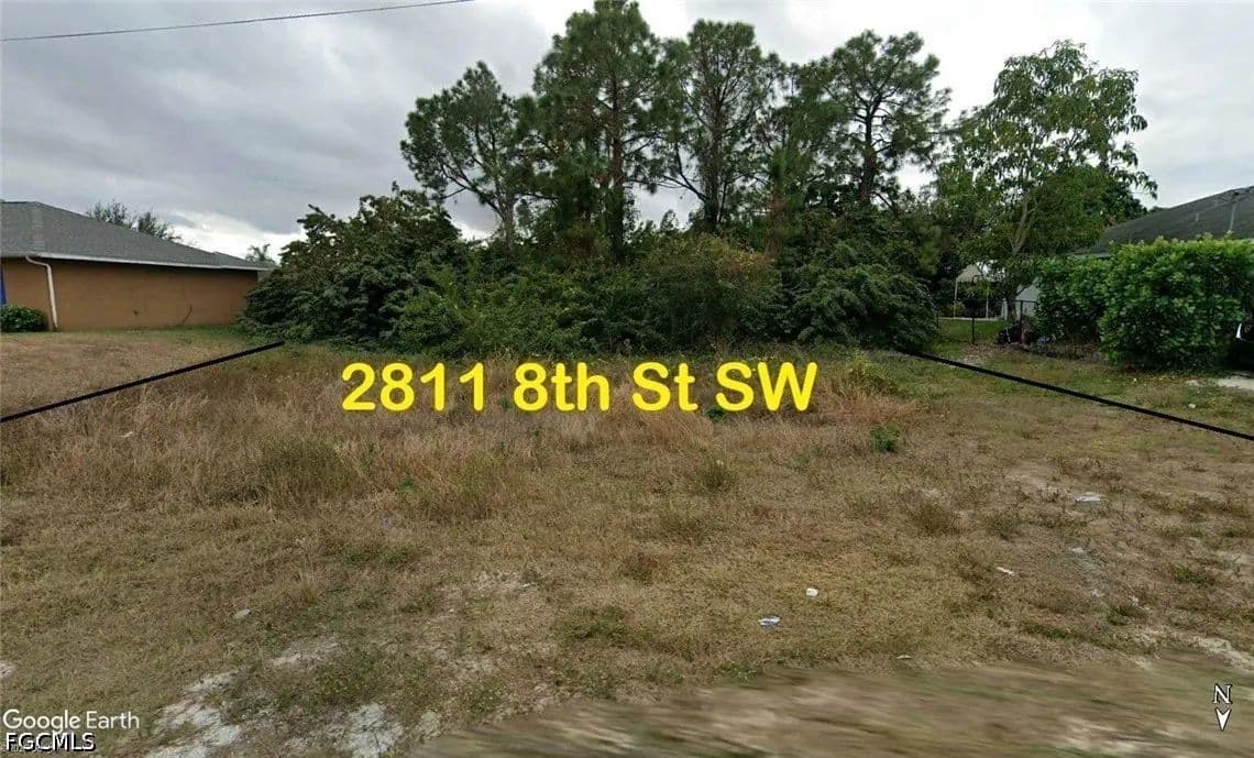 Vacant Land in Lehigh Acres - Lehigh Acres, Florida, 33976