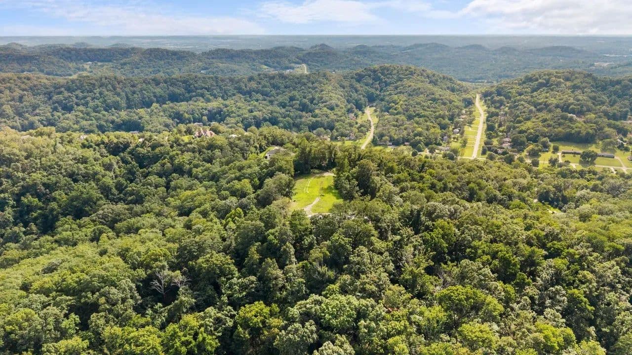 5.39 Acre Luxury Homesite in Gated Valhalla | Brentwood, TN - Brentwood, Tennessee, 37027