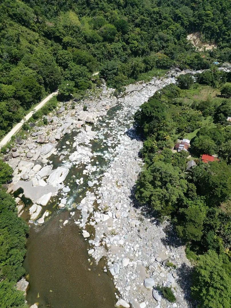 9.98 Acres Riverfront and Mountain in Rio Cangrejal - land for sale