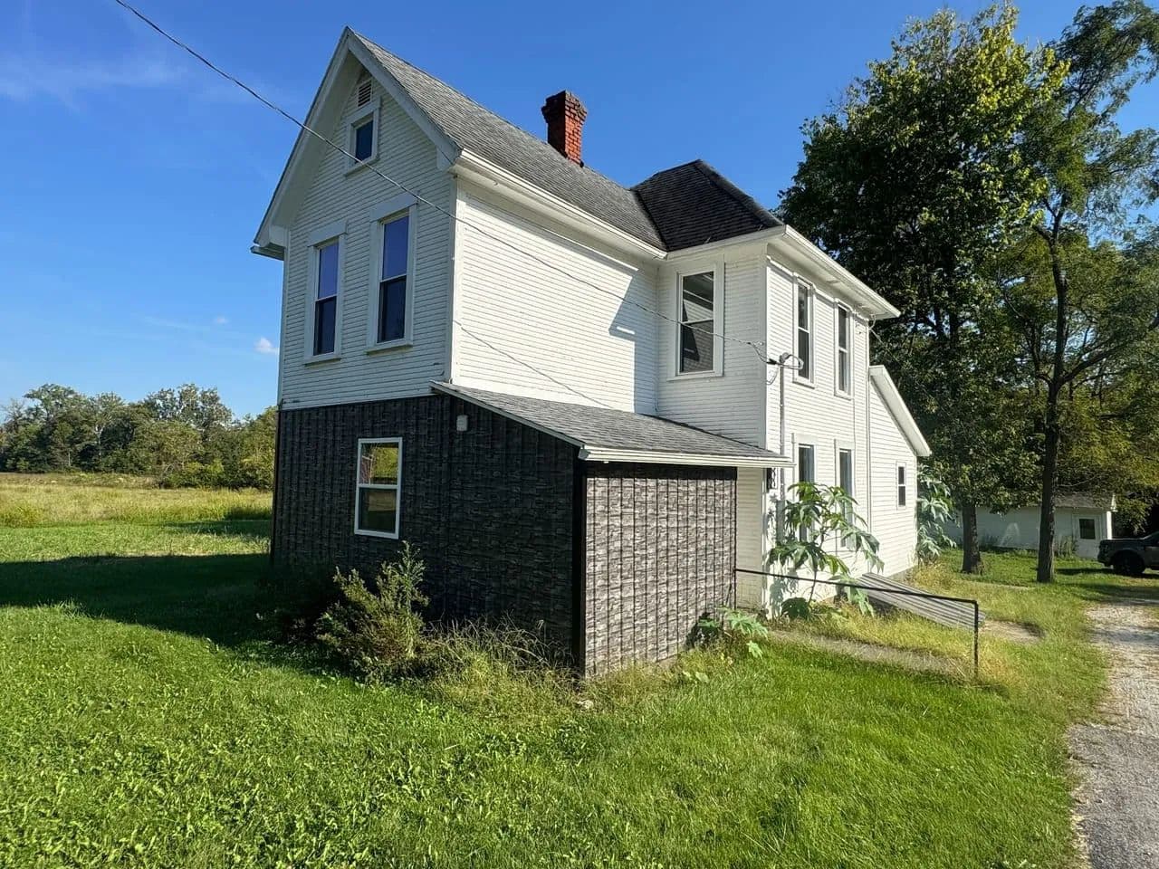 AUCTION | HOME WITH 6+/- AC | WAYNE COUNTY RICHMOND, IN - Richmond, Indiana, 47374