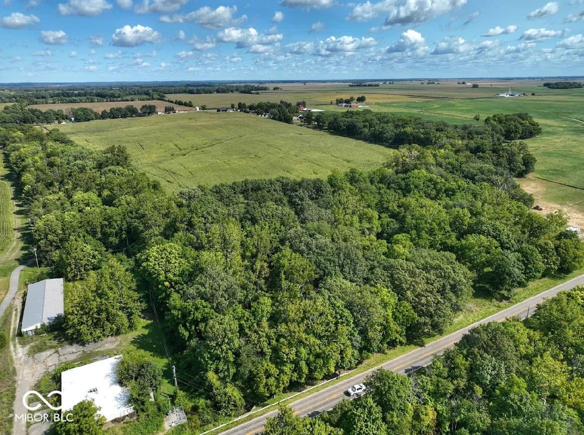 5 Acres of Land for Sale in Covington, Indiana - Covington, Indiana, 47932