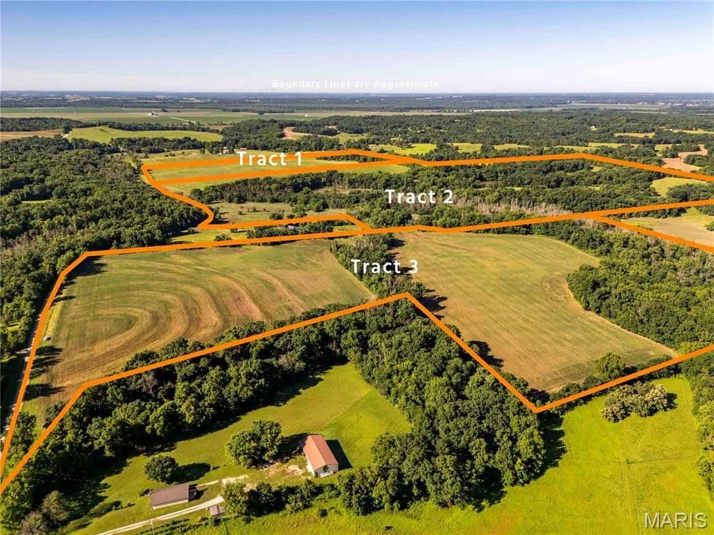 209 Acres of Land for Sale in New Franklin, Missouri - land for sale