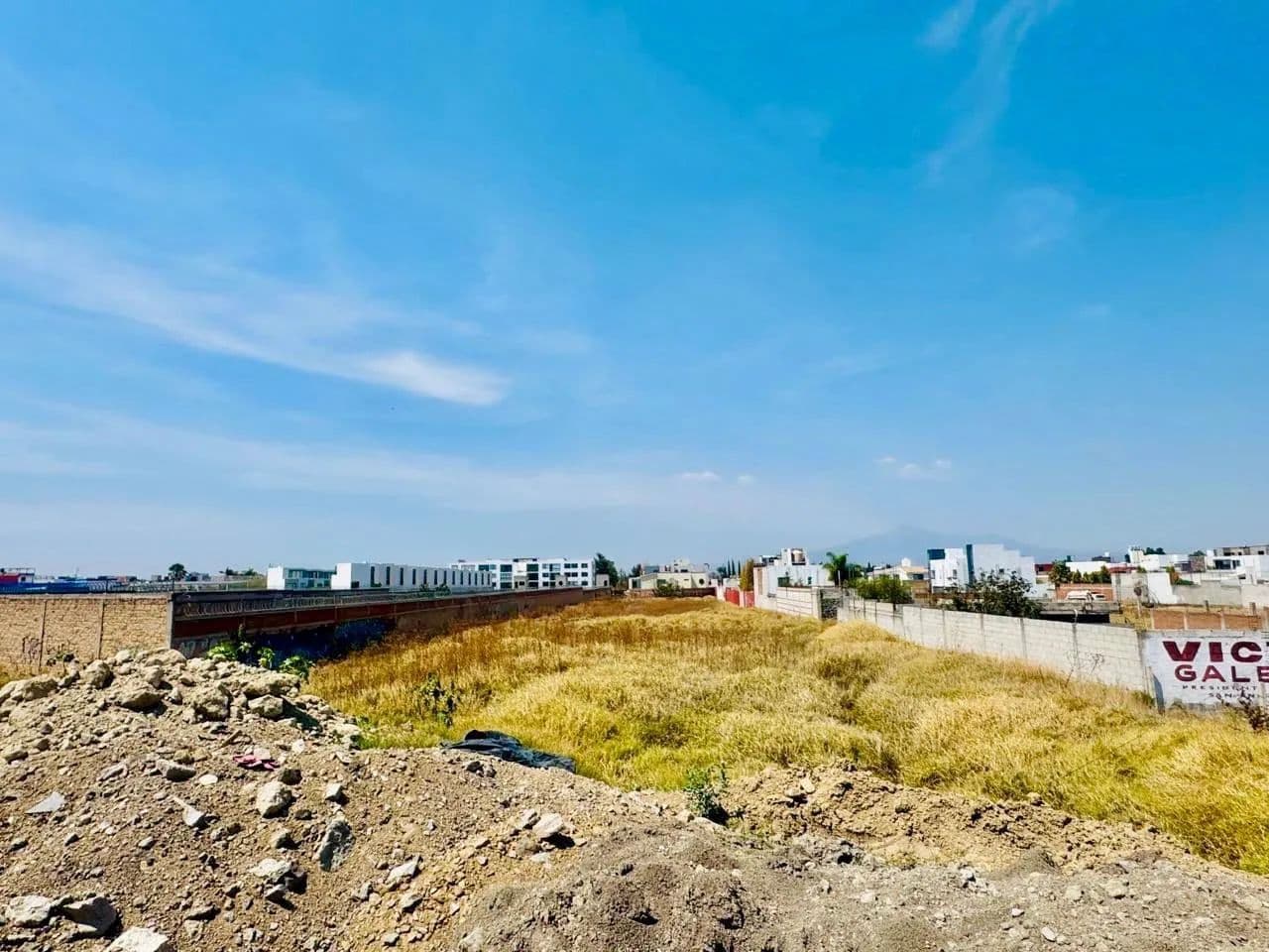 Terreno a pie de Periferico Ecologico con acceso autorizado - land for sale