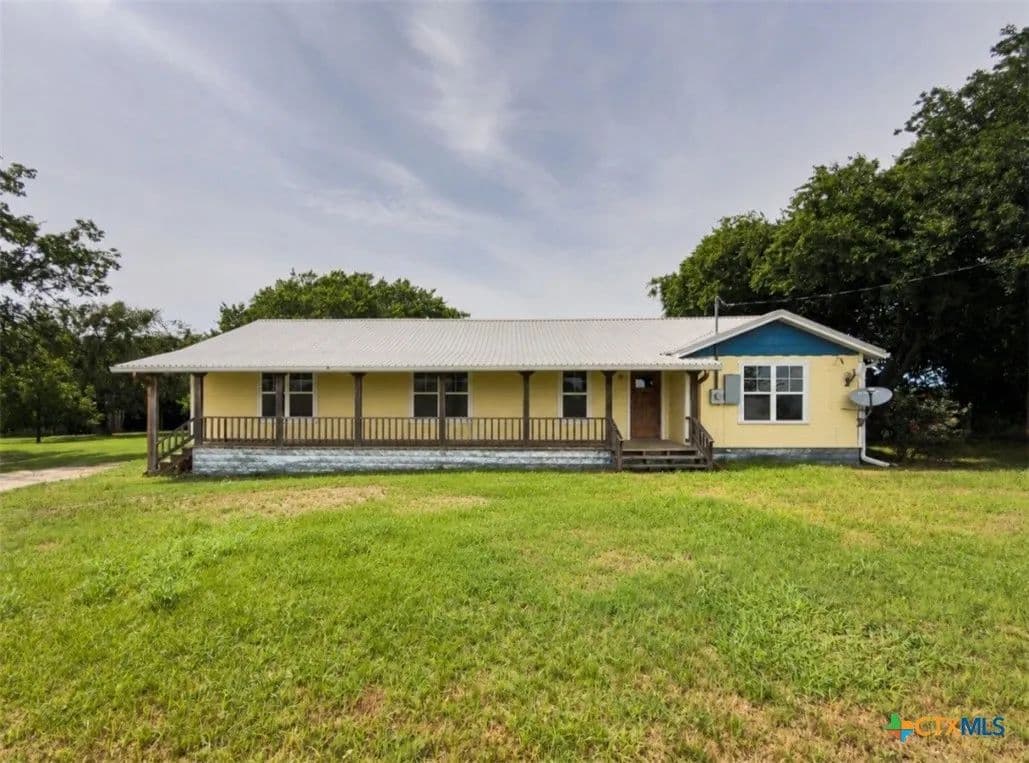 12.79 Acres of Land for Sale in Abbott, TX - Abbott, Texas, 76621