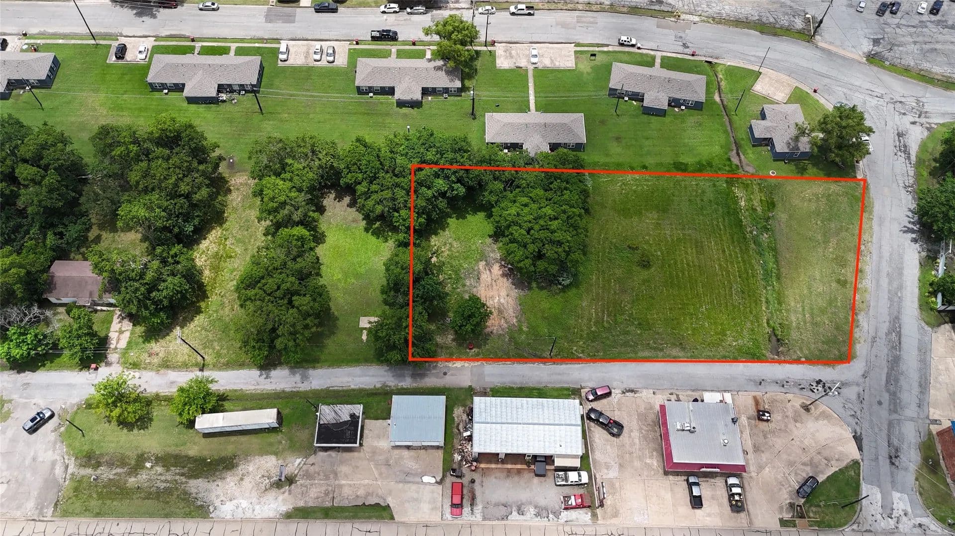 1.44 Acres of Land for Sale in Bonham, Texas - Bonham, Texas, 75418