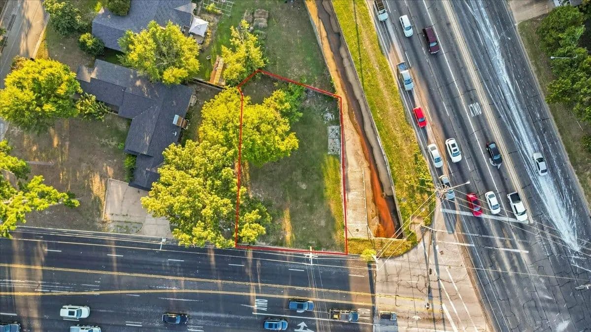 0.27 Acres of Land for Sale in Tyler, TX - Tyler, Texas, 75703