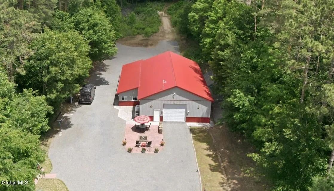 1.37 Acres of Land for Sale in Gloversville, NY - Gloversville, New York, 12078