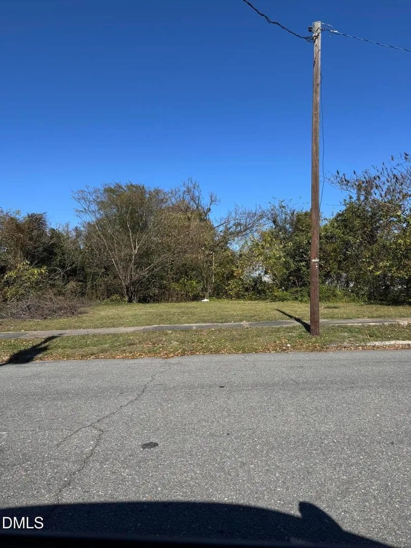 0.1 Acres of Land for Sale in Goldsboro, North Carolina - Goldsboro, North Carolina, 27530