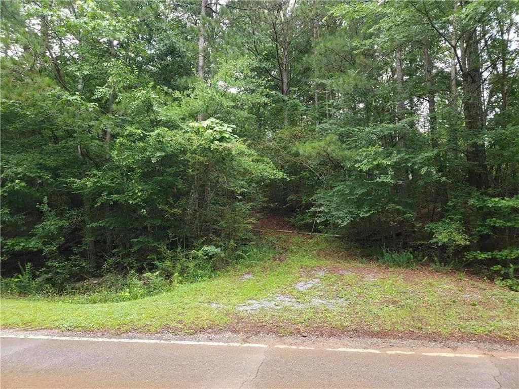 1.9 Acres of Land for Sale in Cedartown, Georgia - Cedartown, Georgia, 30125