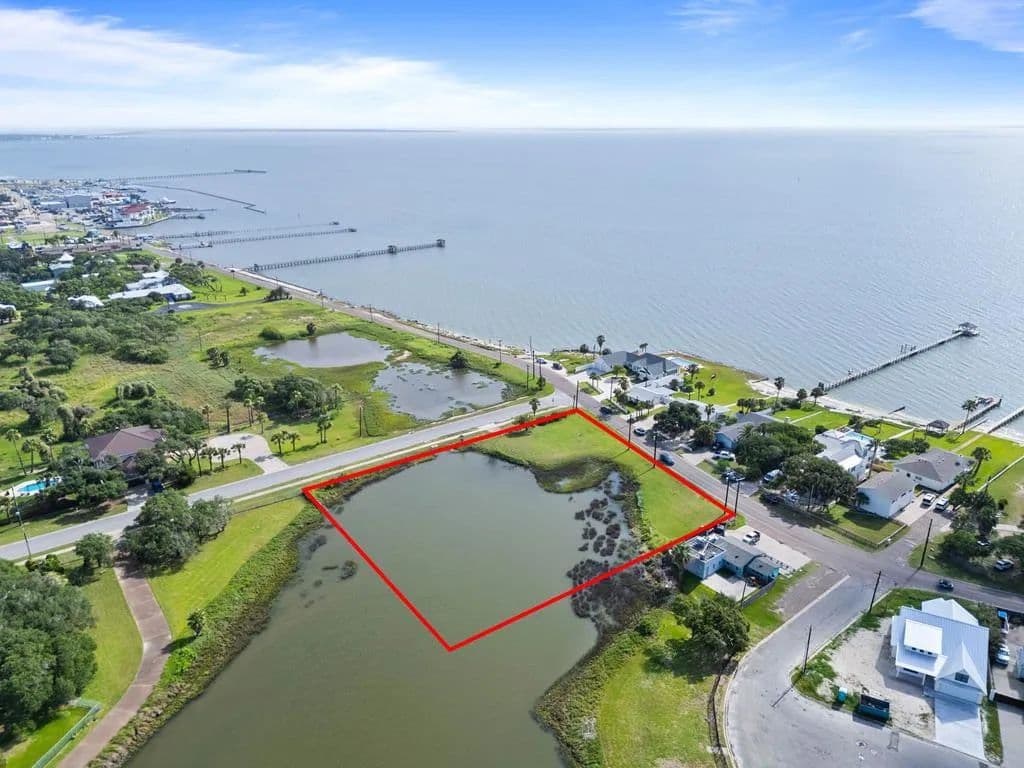 1.68 Acres of Land for Sale in Rockport, Texas - land for sale