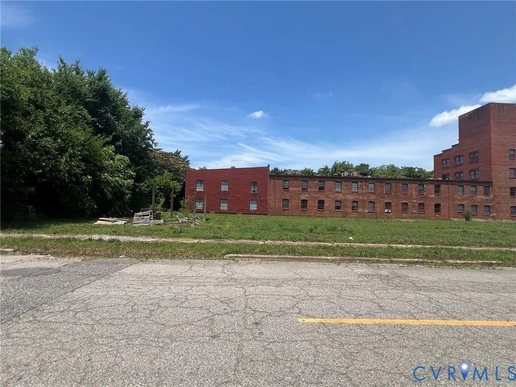Property from 933 Commerce Street - KW - Petersburg, Virginia, 23803