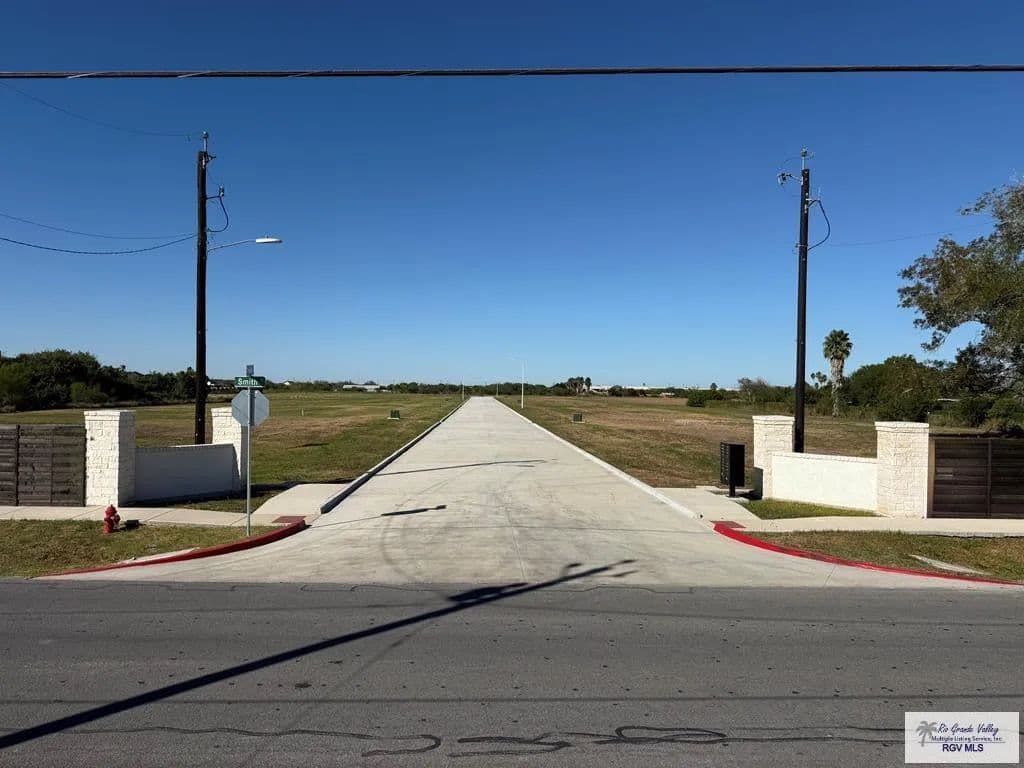 0.61 Acres of Land for Sale in Brownsville, Texas - Brownsville, Texas, 78526