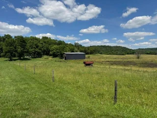 Property from Tract 3 L And N Turnpike Road - KW - Horse Cave, Kentucky, 42749