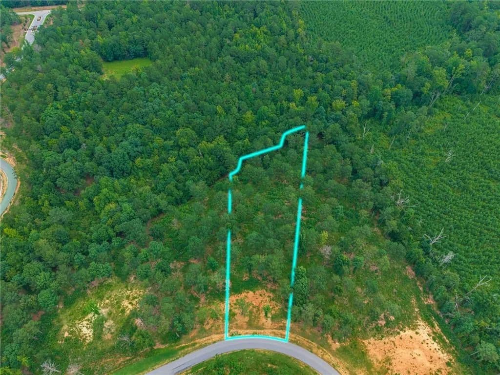 2.1 Acres of Land for Sale in Milledgeville, GA - Milledgeville, Georgia, 31061