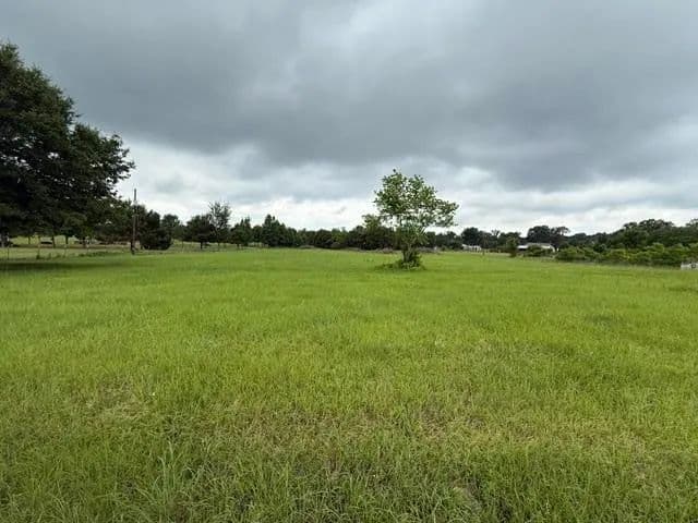 5 Acres of Land for Sale in Gladewater, Texas - Gladewater, Texas, 75647