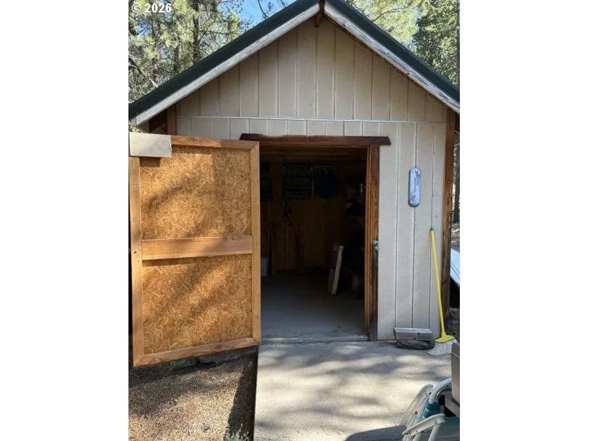 1.41 Acres of Land for Sale in Crescent Lake, OR - Crescent Lake, Oregon, 97733