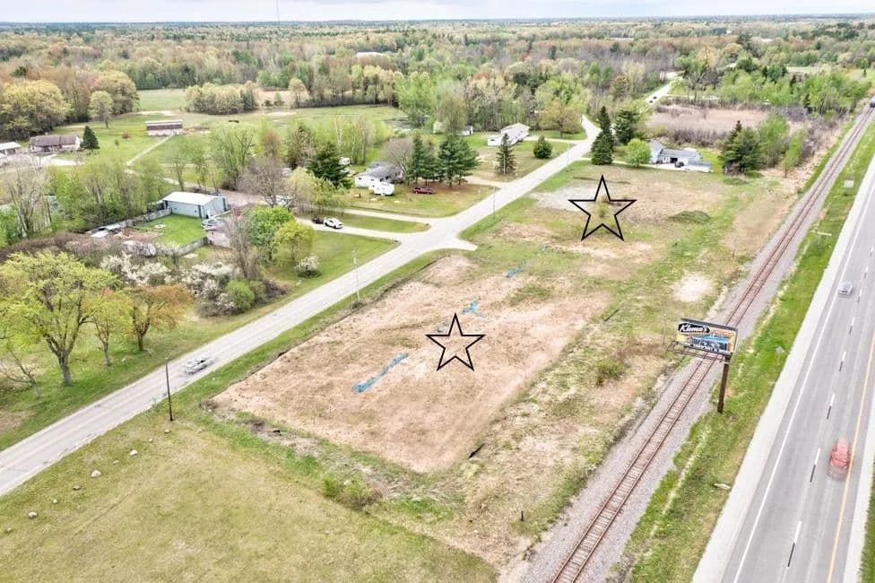2.18 Acres of Land for Sale in Marinette, Wisconsin - Marinette, Wisconsin, 54143