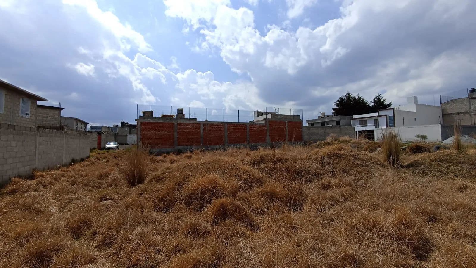 Terreno en Venta, en San Antonio Buenavista Toluca. Cerca de Calzada del Pacífico. - land for sale